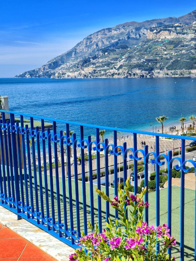 شقة A Terrace On The Sea مايوري المظهر الخارجي الصورة